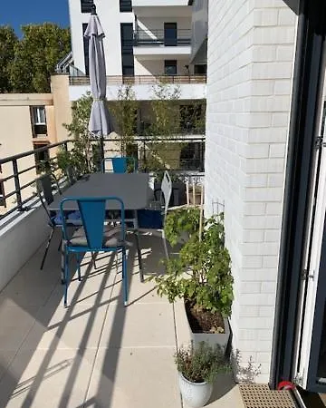 아파트 Duplex Terrasse A Clichy, Hauts De Seine 클리시